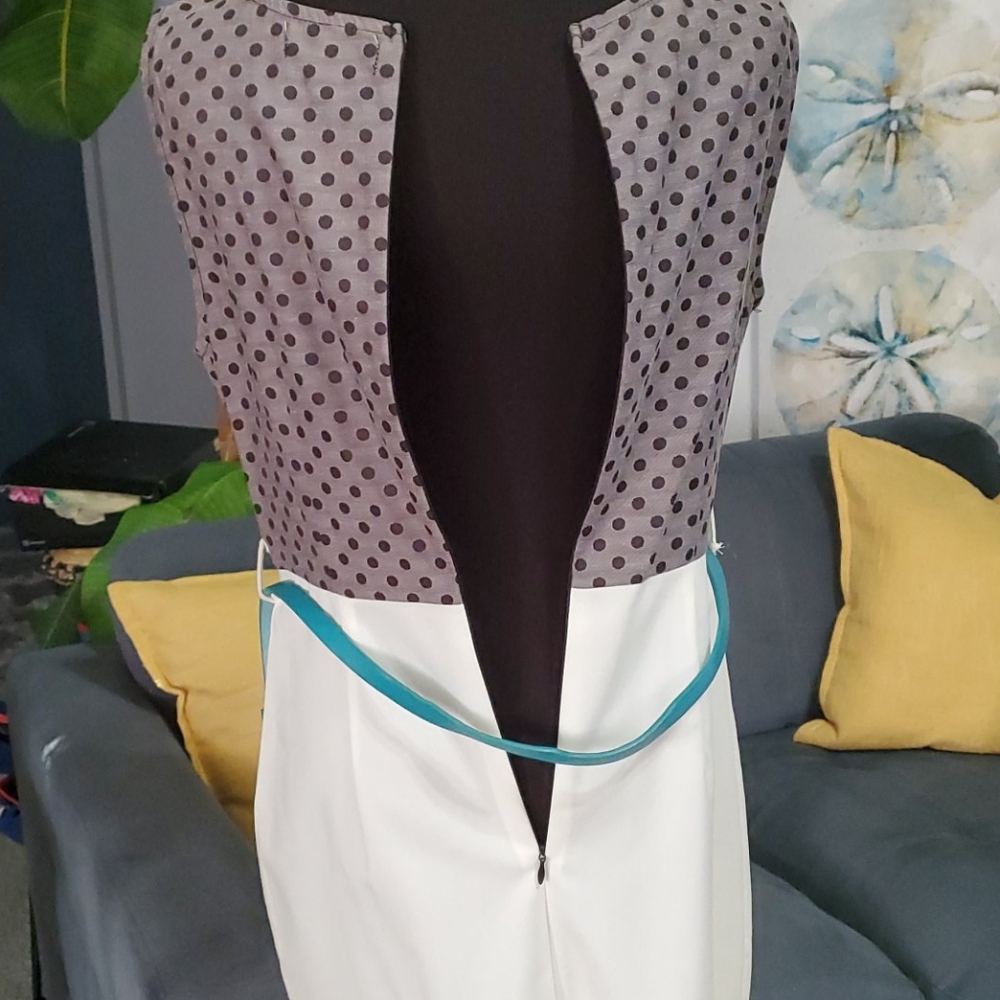 Dress - Picture 7 of 8